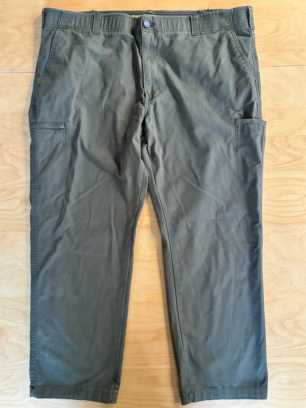 Lee Men’s Extreme Comfort Straight Fit Pants